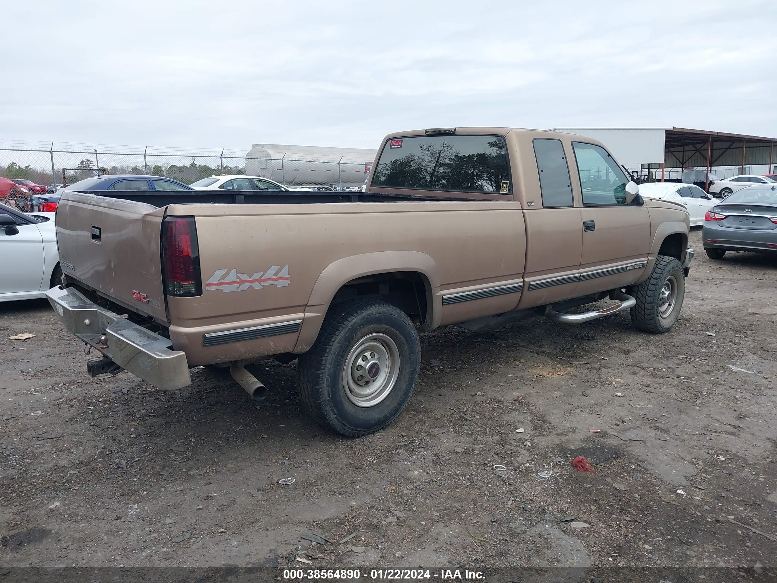 Photo 3 VIN: 1GTGK29K0RE503469 - GMC SIERRA 