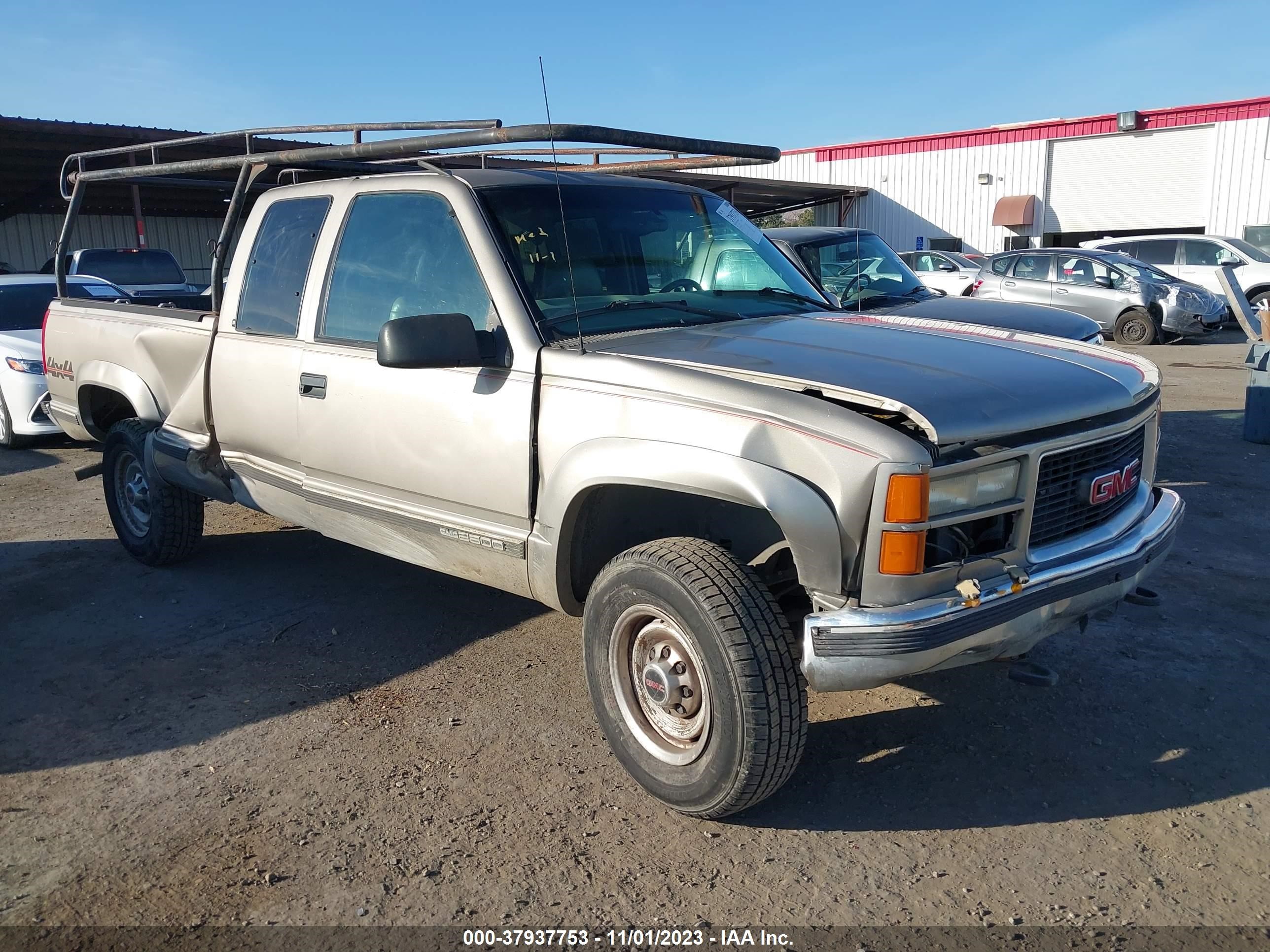 Photo 5 VIN: 1GTGK29R1XF057269 - GMC NULL 