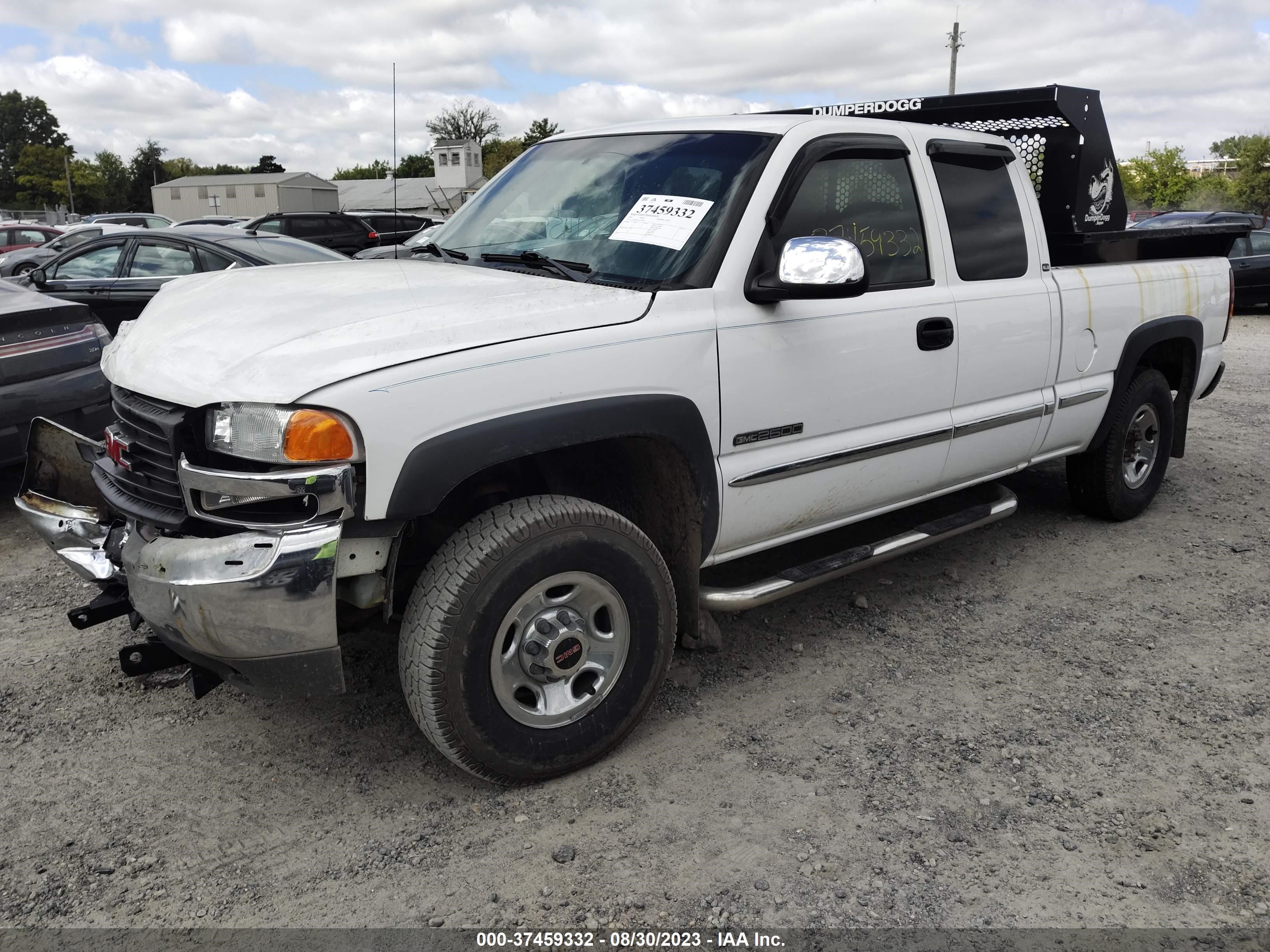 Photo 1 VIN: 1GTGK29U51Z125387 - GMC NULL 