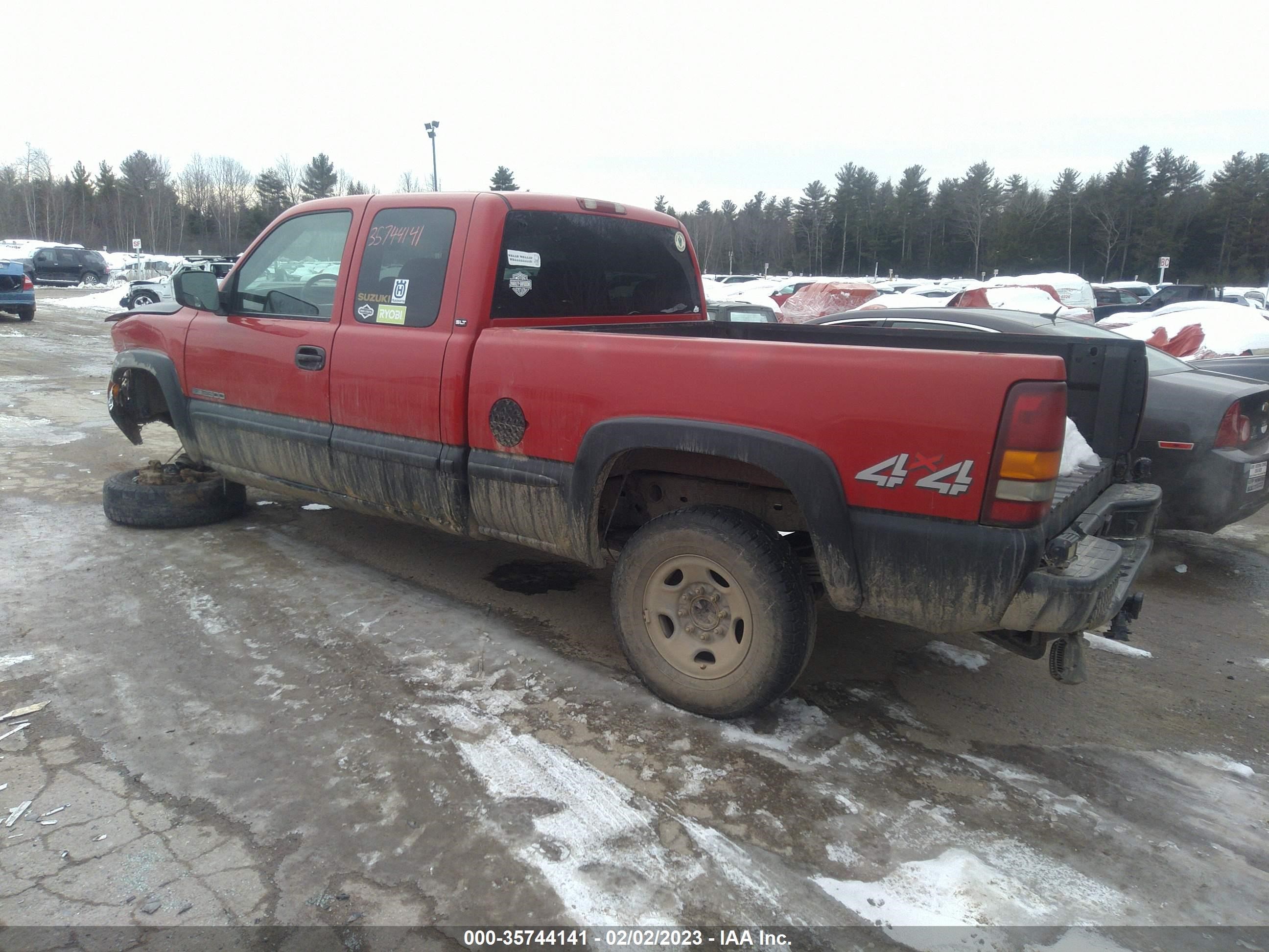 Photo 2 VIN: 1GTGK29U5YE354993 - GMC ALL 