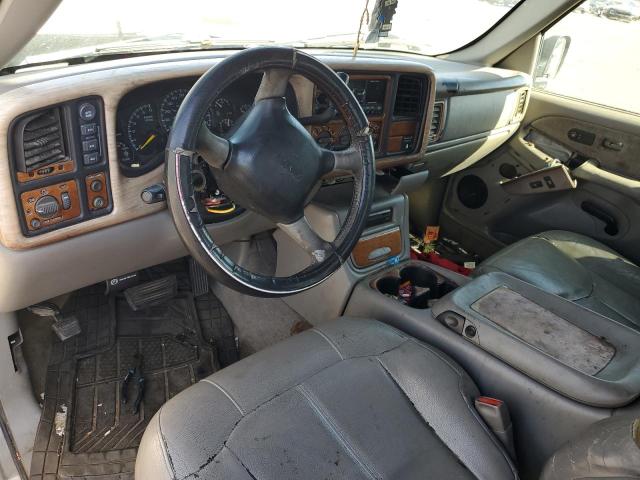 Photo 7 VIN: 1GTGK29U6YZ105692 - GMC NEW SIERRA 