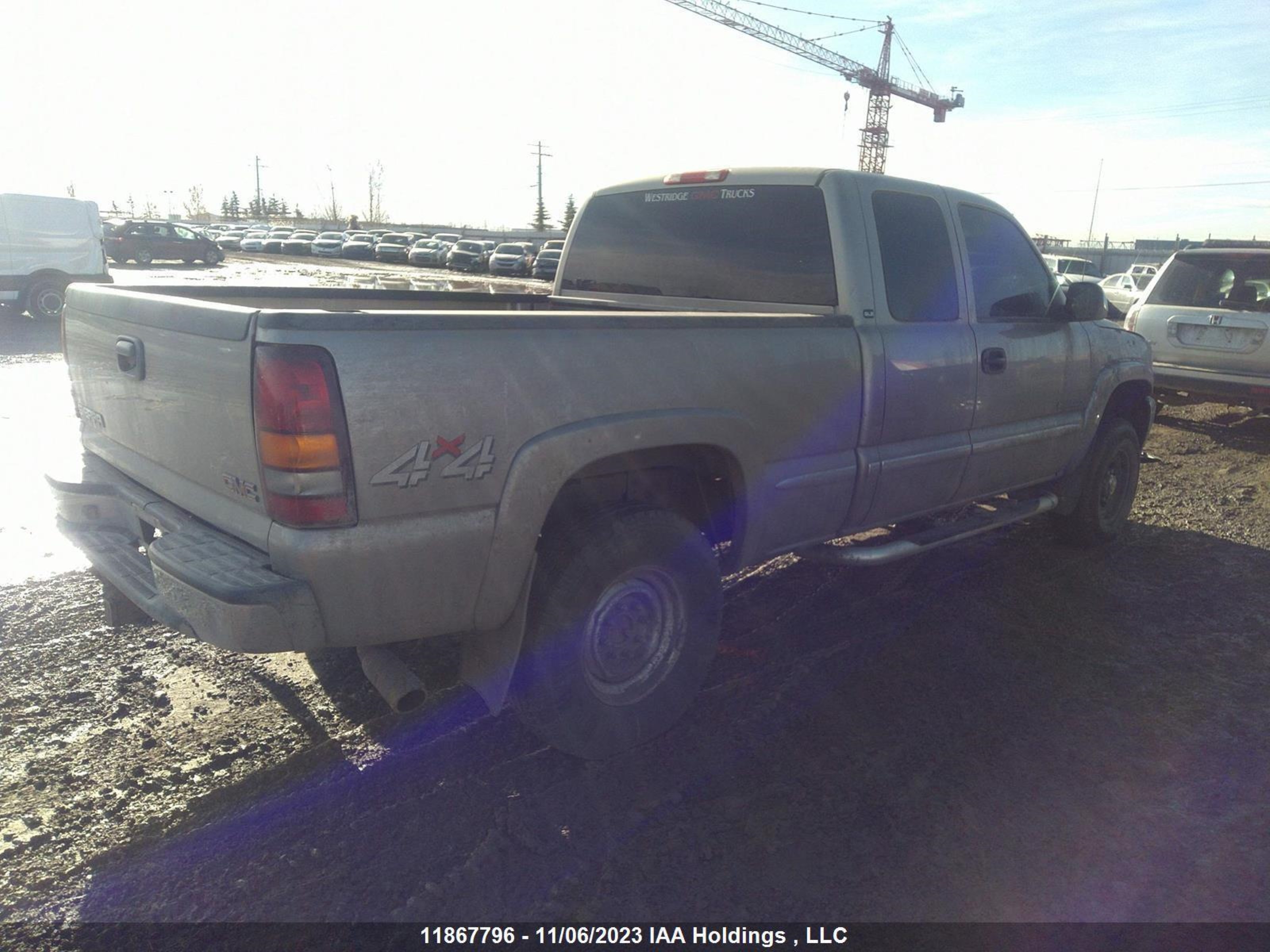 Photo 3 VIN: 1GTGK29U72Z266284 - GMC ALL 