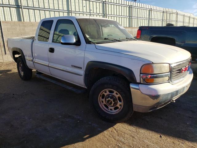 Photo 3 VIN: 1GTGK29UXYZ142485 - GMC NEW SIERRA 