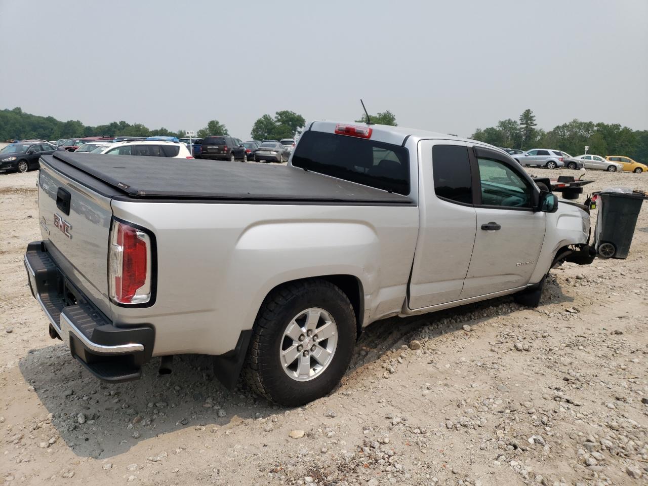 Photo 2 VIN: 1GTH5BEA1G1344779 - GMC CANYON 