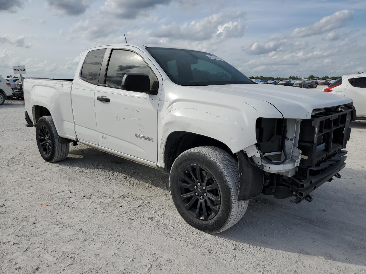 Photo 3 VIN: 1GTH5BEN2M1177234 - GMC CANYON 