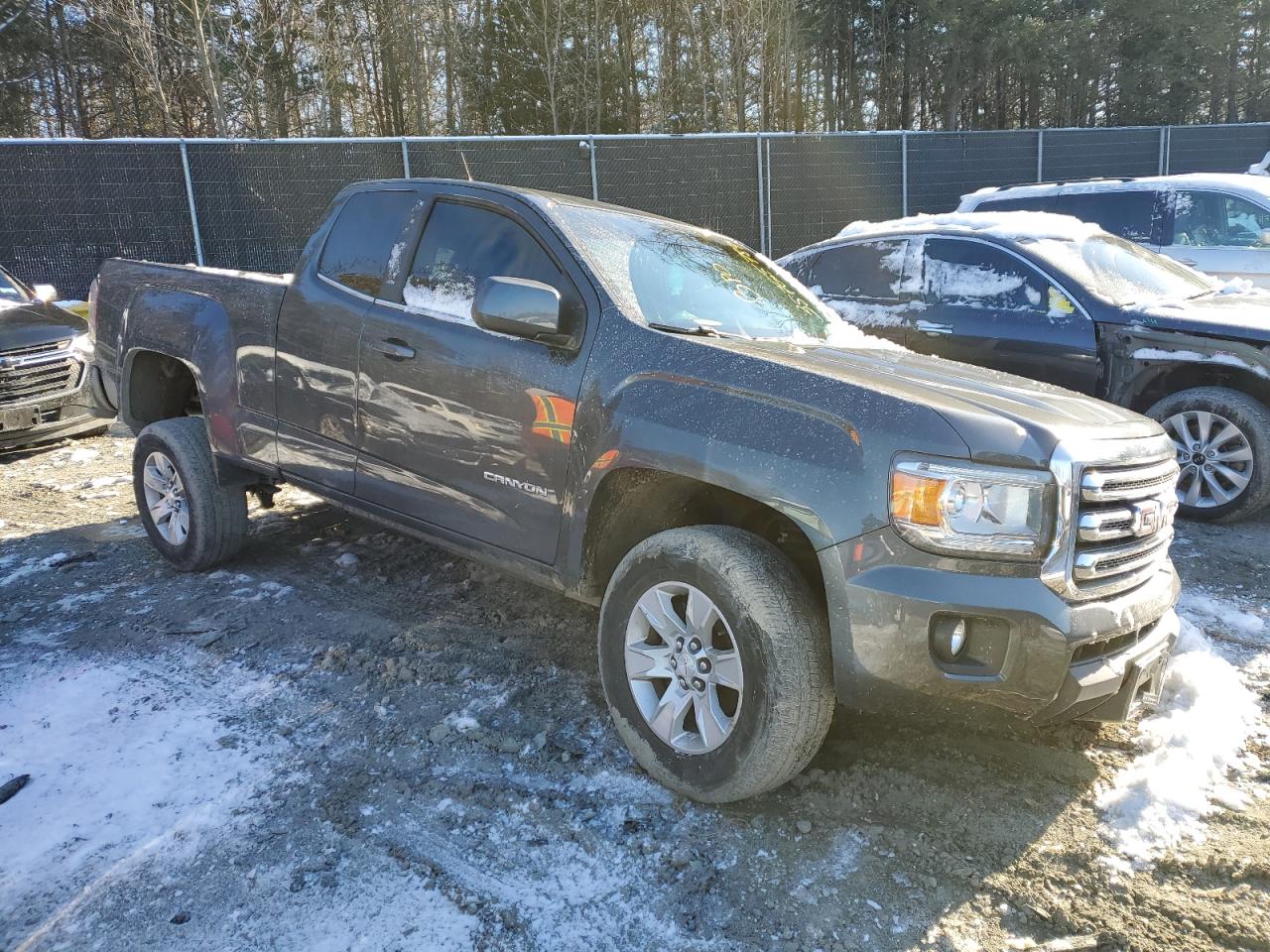 Photo 3 VIN: 1GTH5CEA7G1391997 - GMC CANYON 