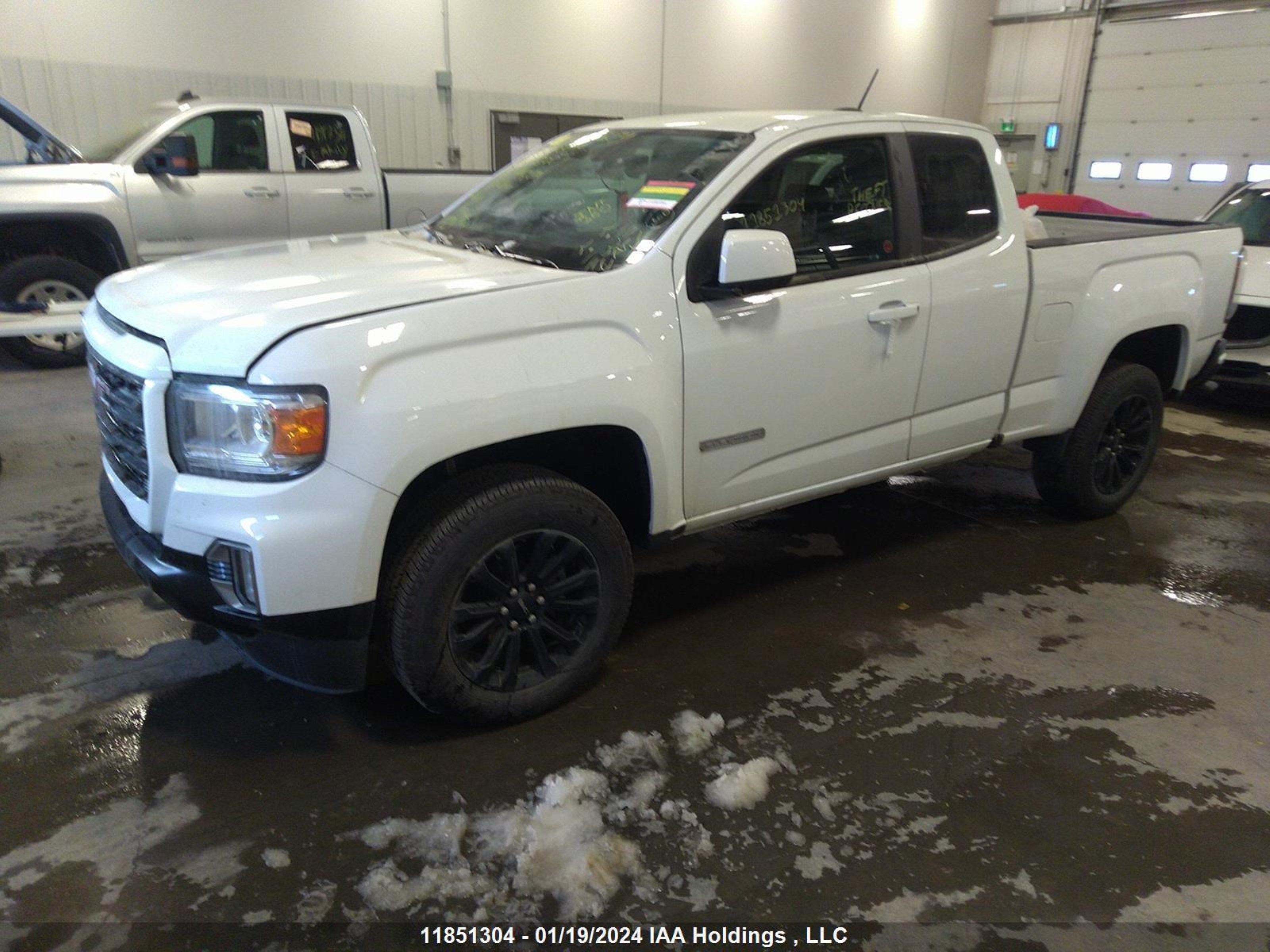 Photo 1 VIN: 1GTH5CEN2N1315300 - GMC CANYON 