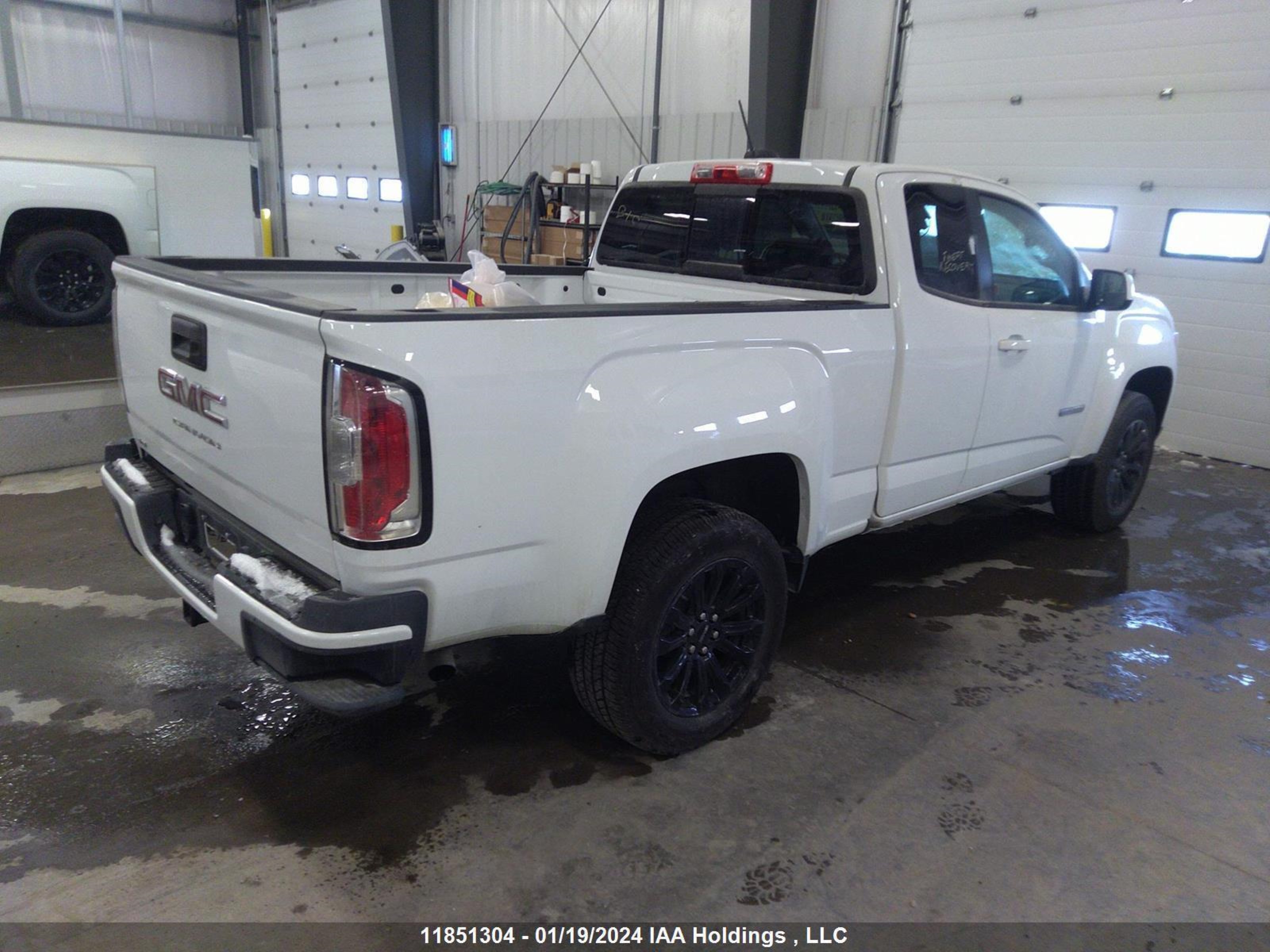 Photo 3 VIN: 1GTH5CEN2N1315300 - GMC CANYON 