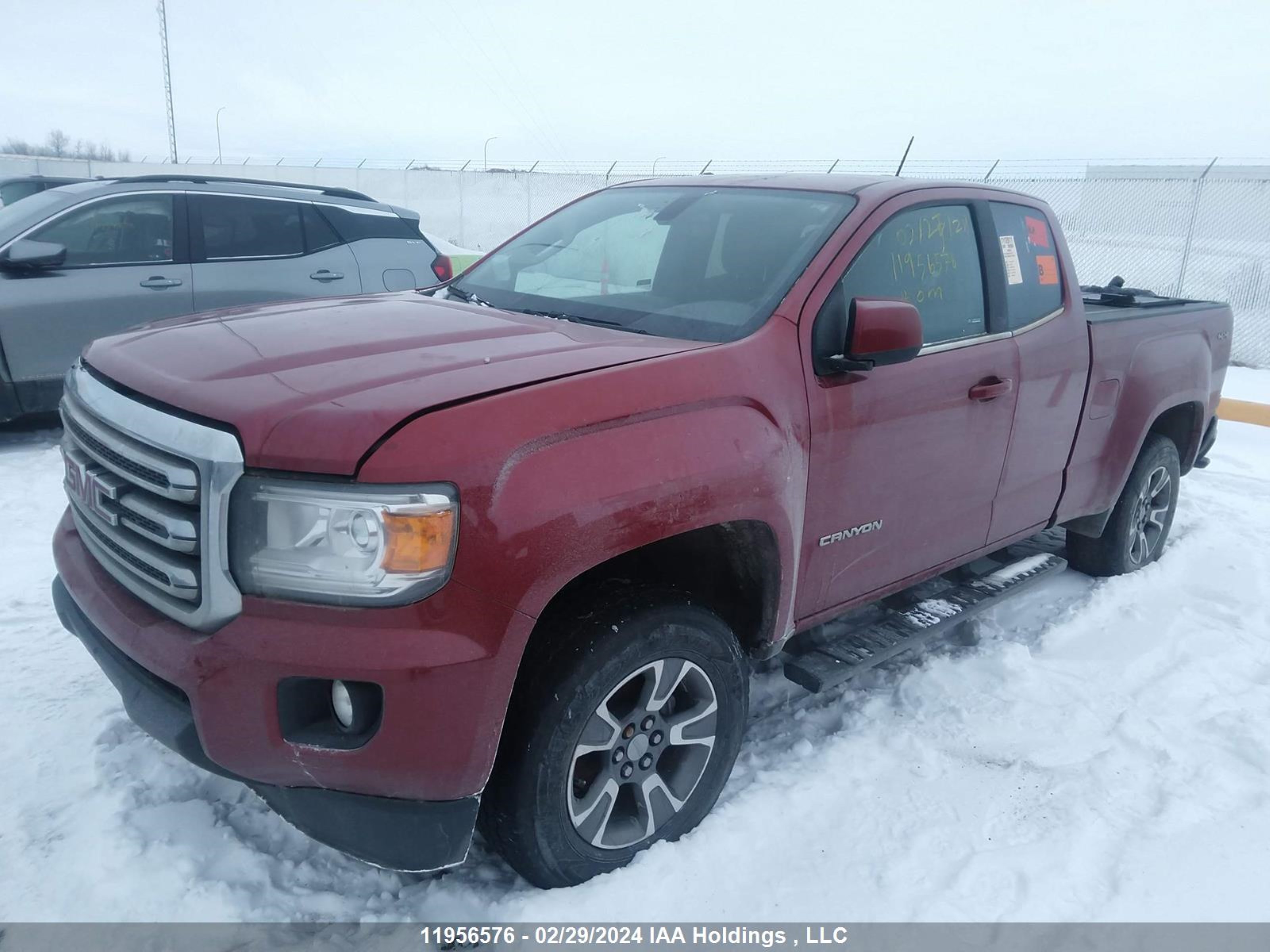 Photo 1 VIN: 1GTH6BEA0F1184180 - GMC CANYON 