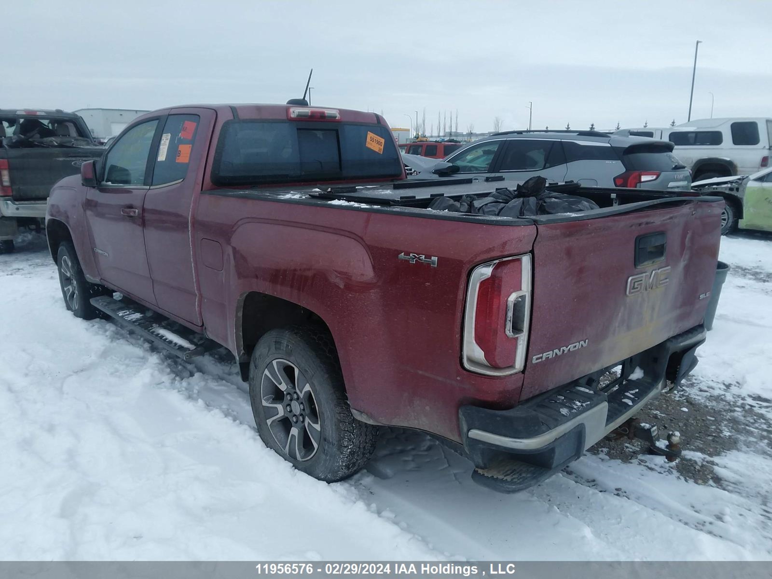 Photo 2 VIN: 1GTH6BEA0F1184180 - GMC CANYON 