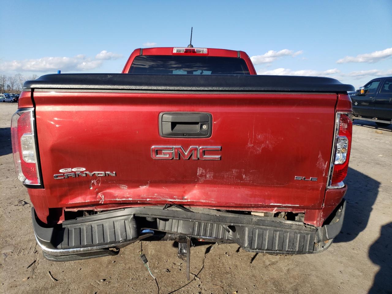 Photo 5 VIN: 1GTH6CEA5G1327664 - GMC CANYON 