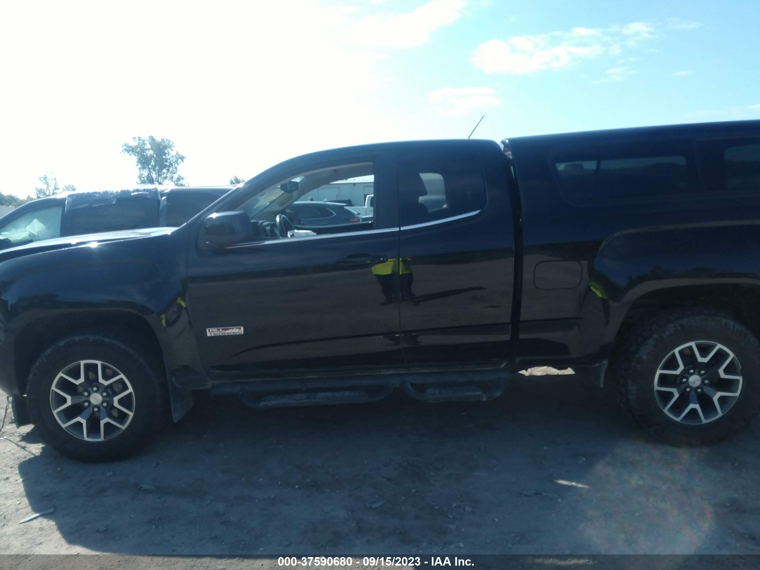 Photo 13 VIN: 1GTH6FEN8K1171424 - GMC CANYON 