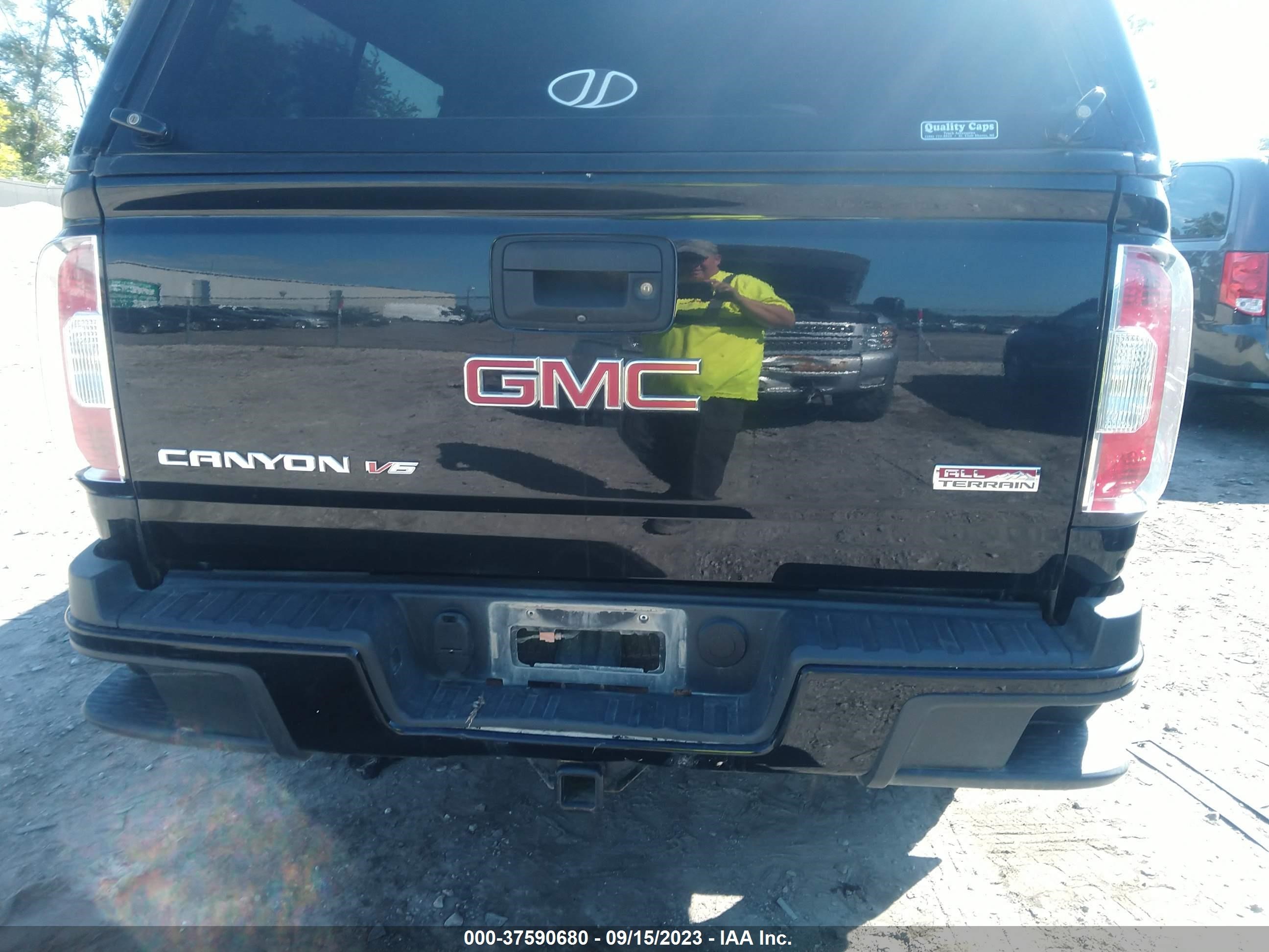 Photo 15 VIN: 1GTH6FEN8K1171424 - GMC CANYON 