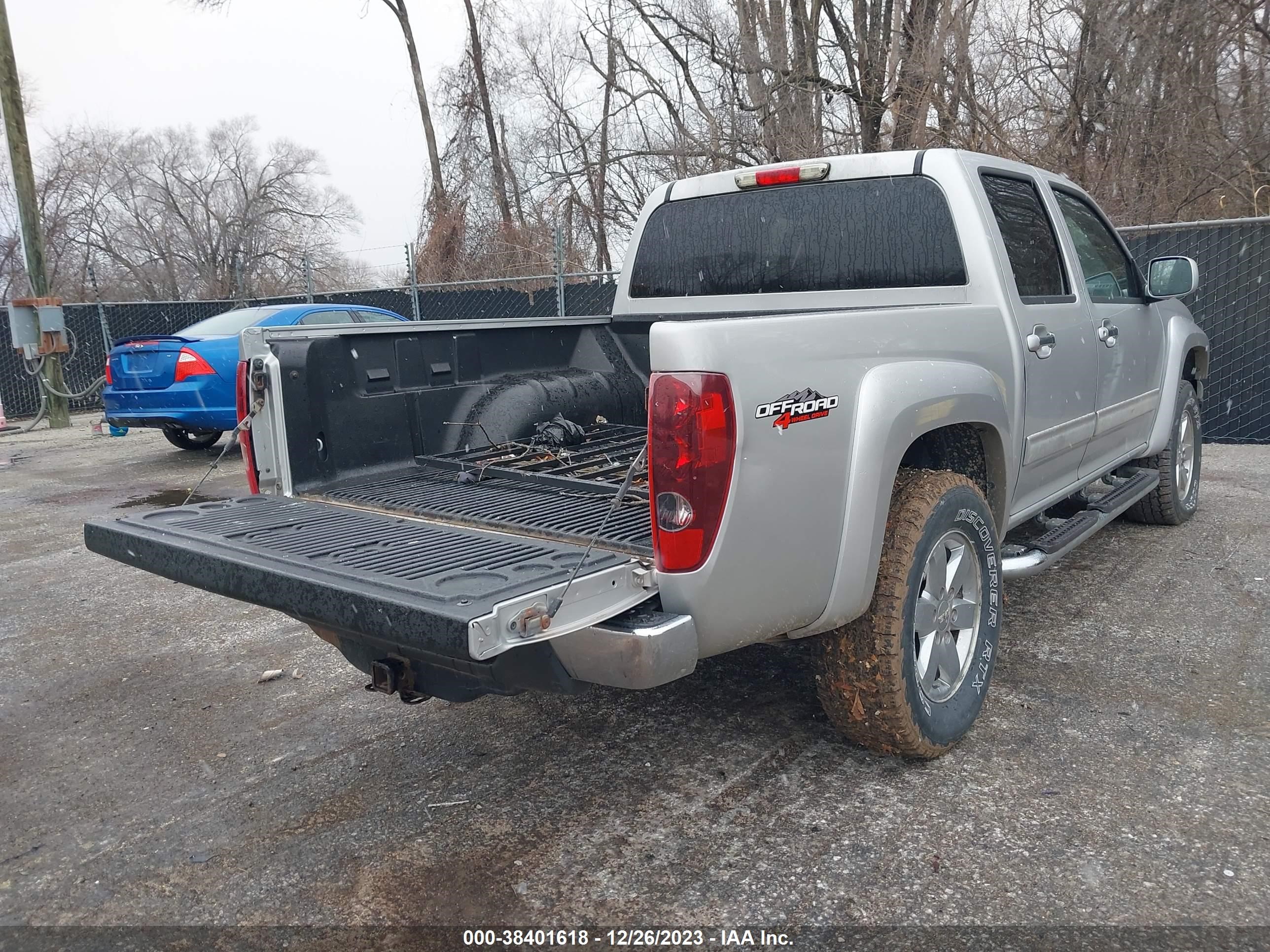 Photo 3 VIN: 1GTH6MFEXB8136121 - GMC CANYON 