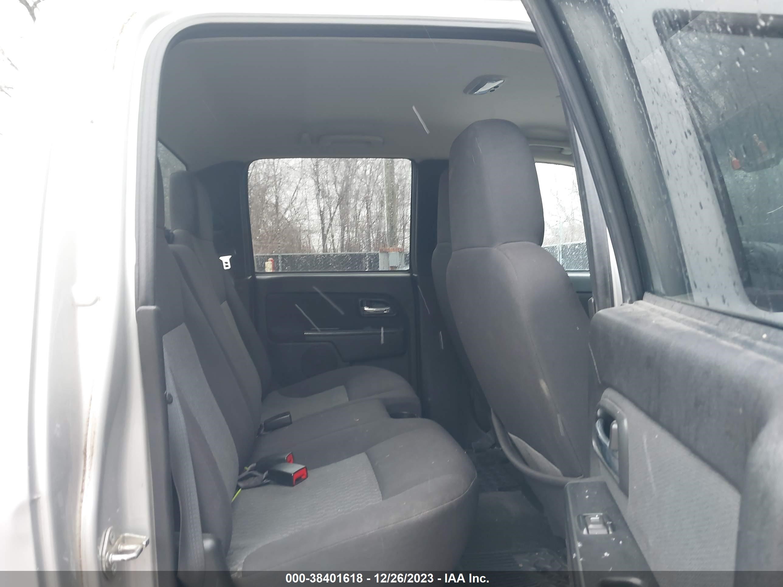 Photo 7 VIN: 1GTH6MFEXB8136121 - GMC CANYON 