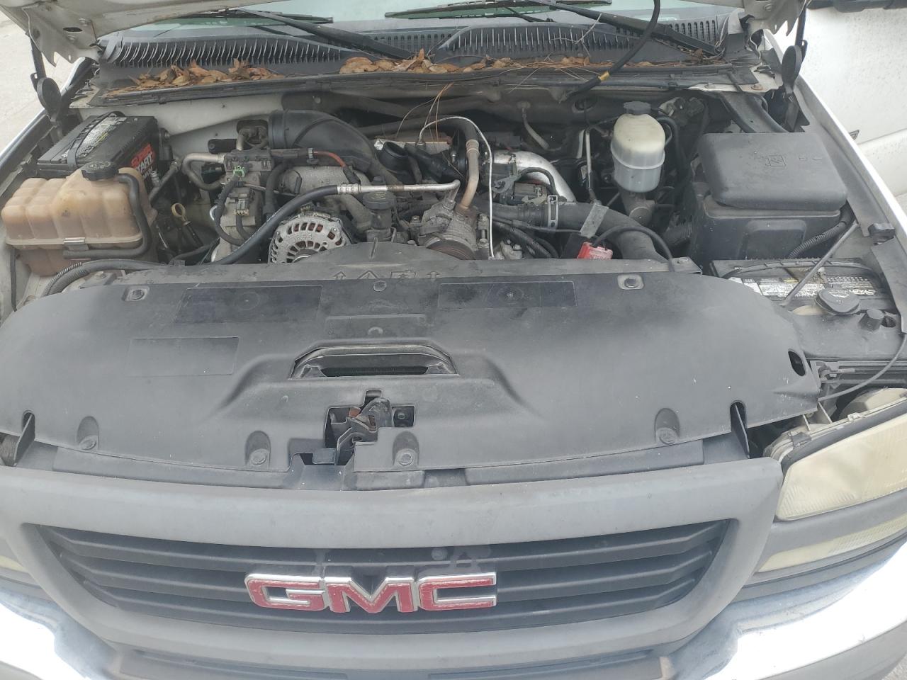 Photo 10 VIN: 1GTHC23D67F144177 - GMC SIERRA 