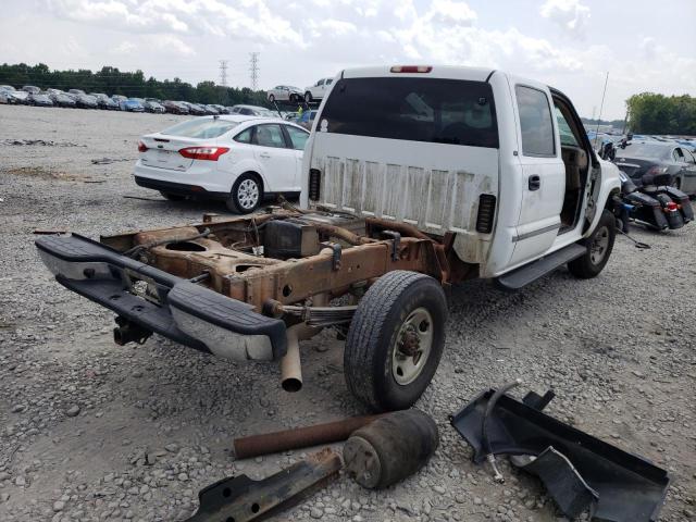 Photo 2 VIN: 1GTHC23U12F152597 - GMC SIERRA C25 