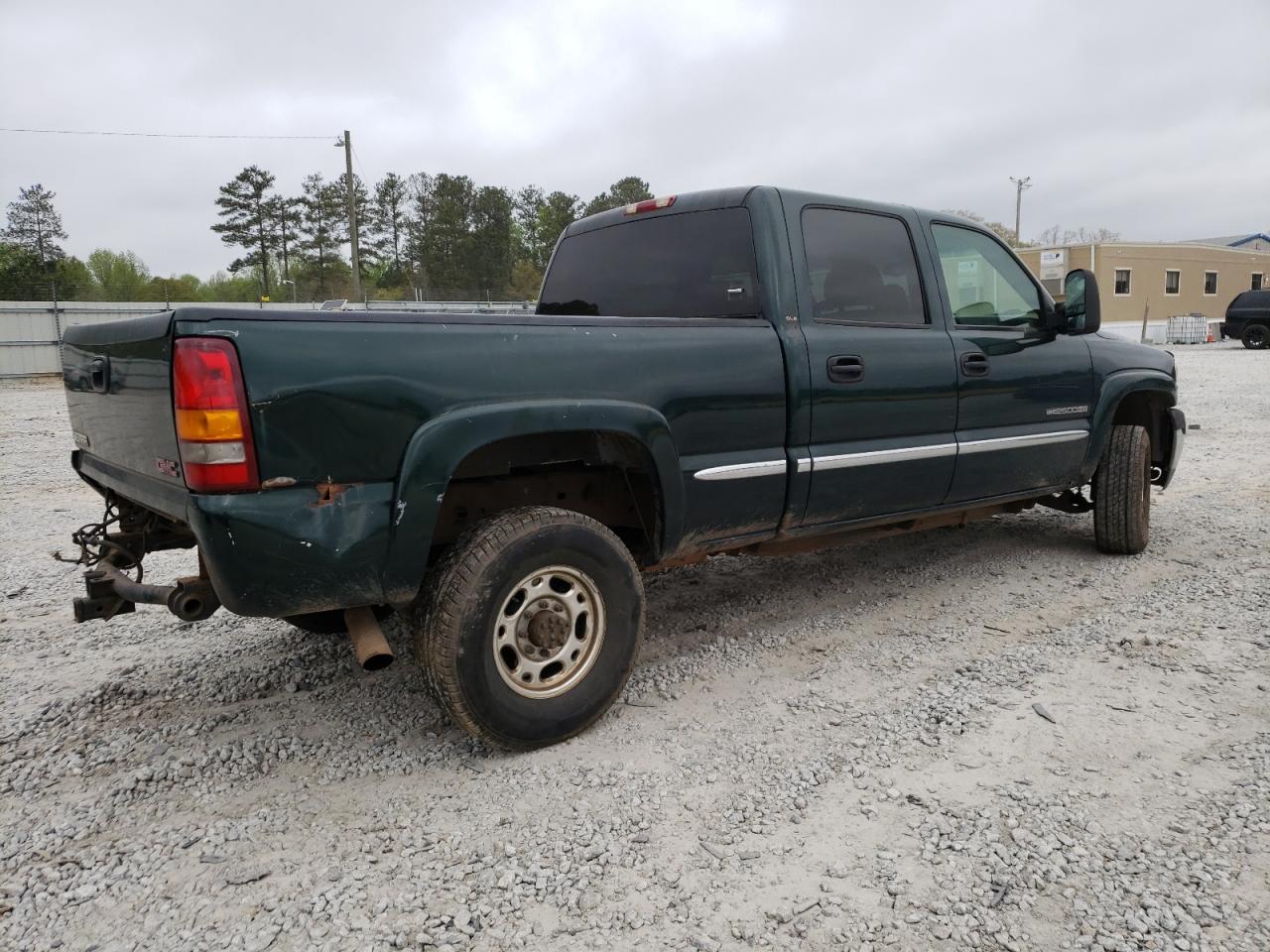 Photo 2 VIN: 1GTHC23U42F136412 - GMC SIERRA 