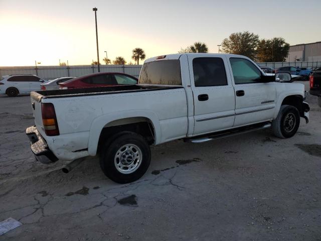 Photo 2 VIN: 1GTHC23U84F216749 - GMC SIERRA C25 