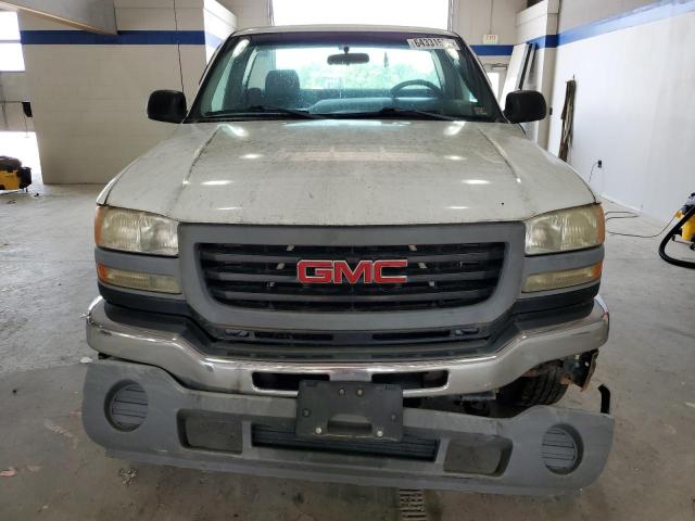 Photo 4 VIN: 1GTHC24275E233546 - GMC SIERRA 