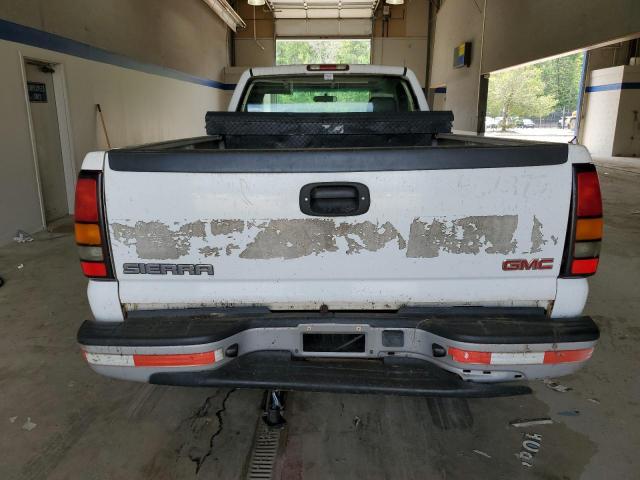 Photo 5 VIN: 1GTHC24275E233546 - GMC SIERRA 