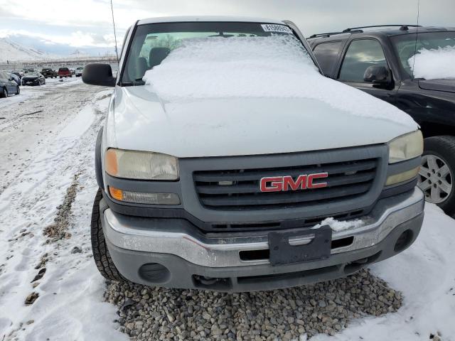 Photo 4 VIN: 1GTHC242X5E239325 - GMC SIERRA 