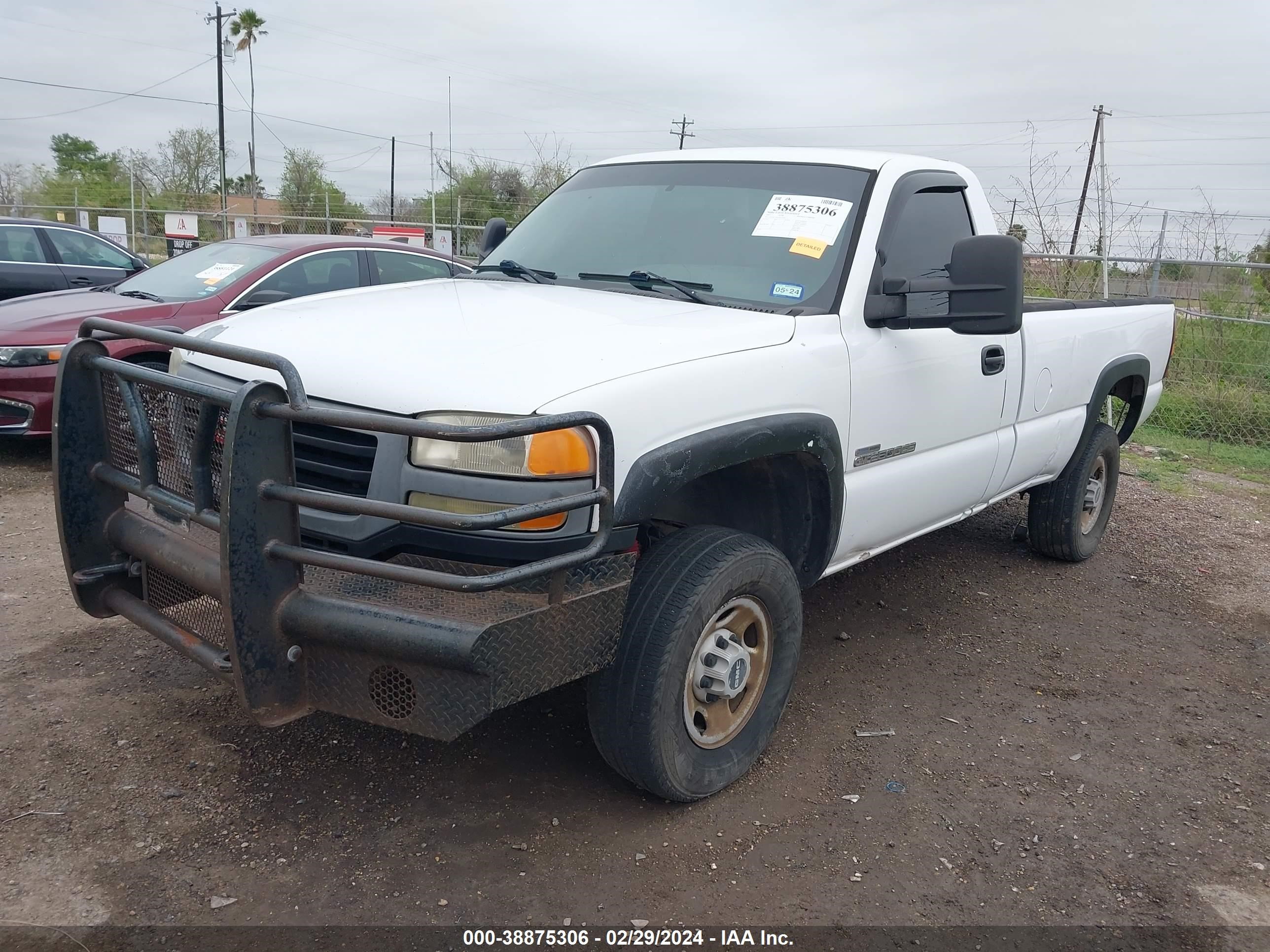 Photo 1 VIN: 1GTHC24D27E132340 - GMC SIERRA 