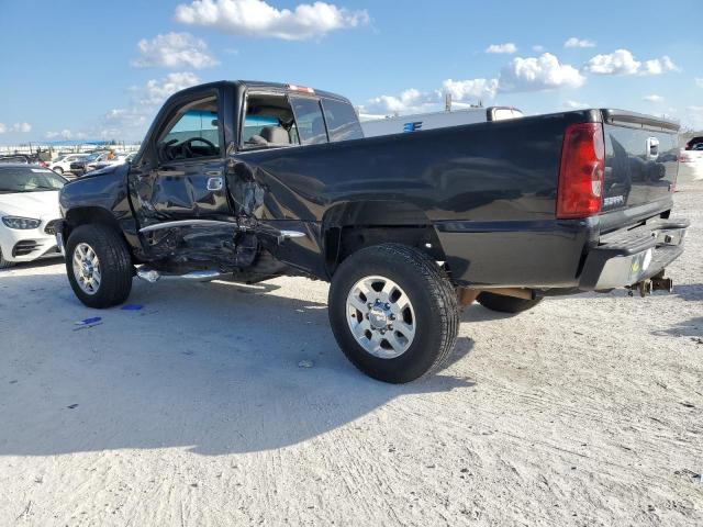 Photo 1 VIN: 1GTHC24G92E133052 - GMC SIERRA 