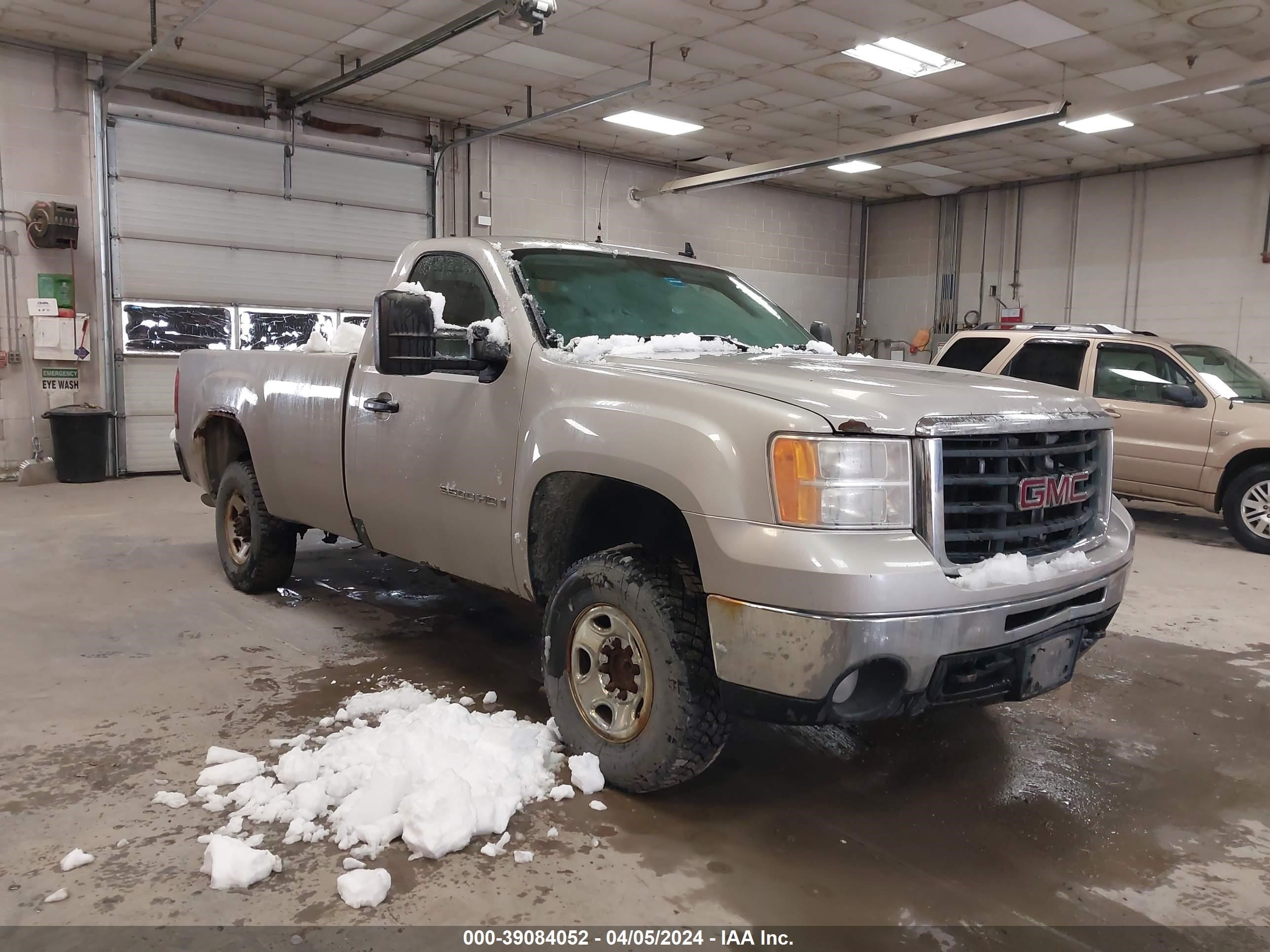 Photo 0 VIN: 1GTHC24K28E127753 - GMC SIERRA 