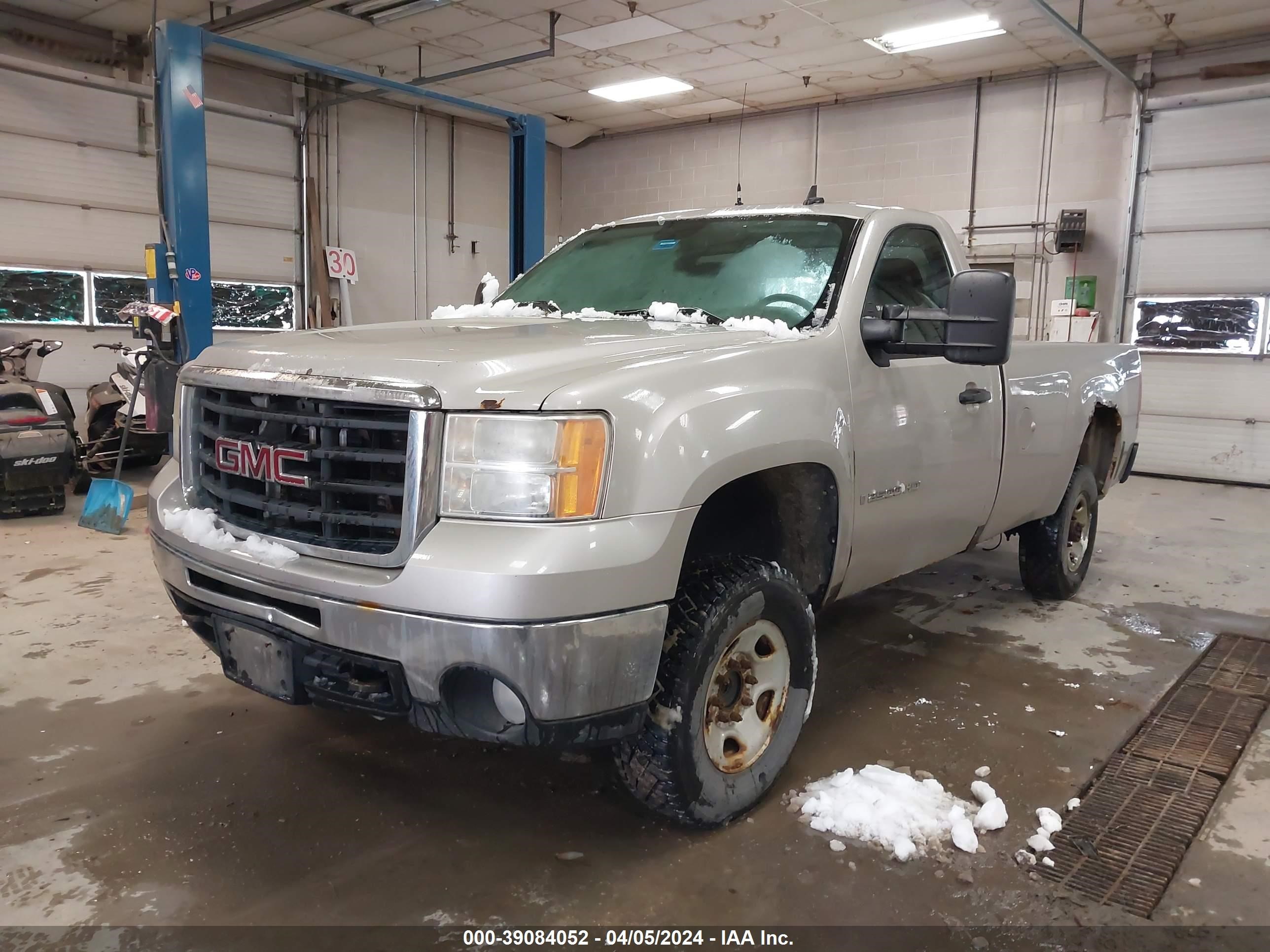 Photo 1 VIN: 1GTHC24K28E127753 - GMC SIERRA 