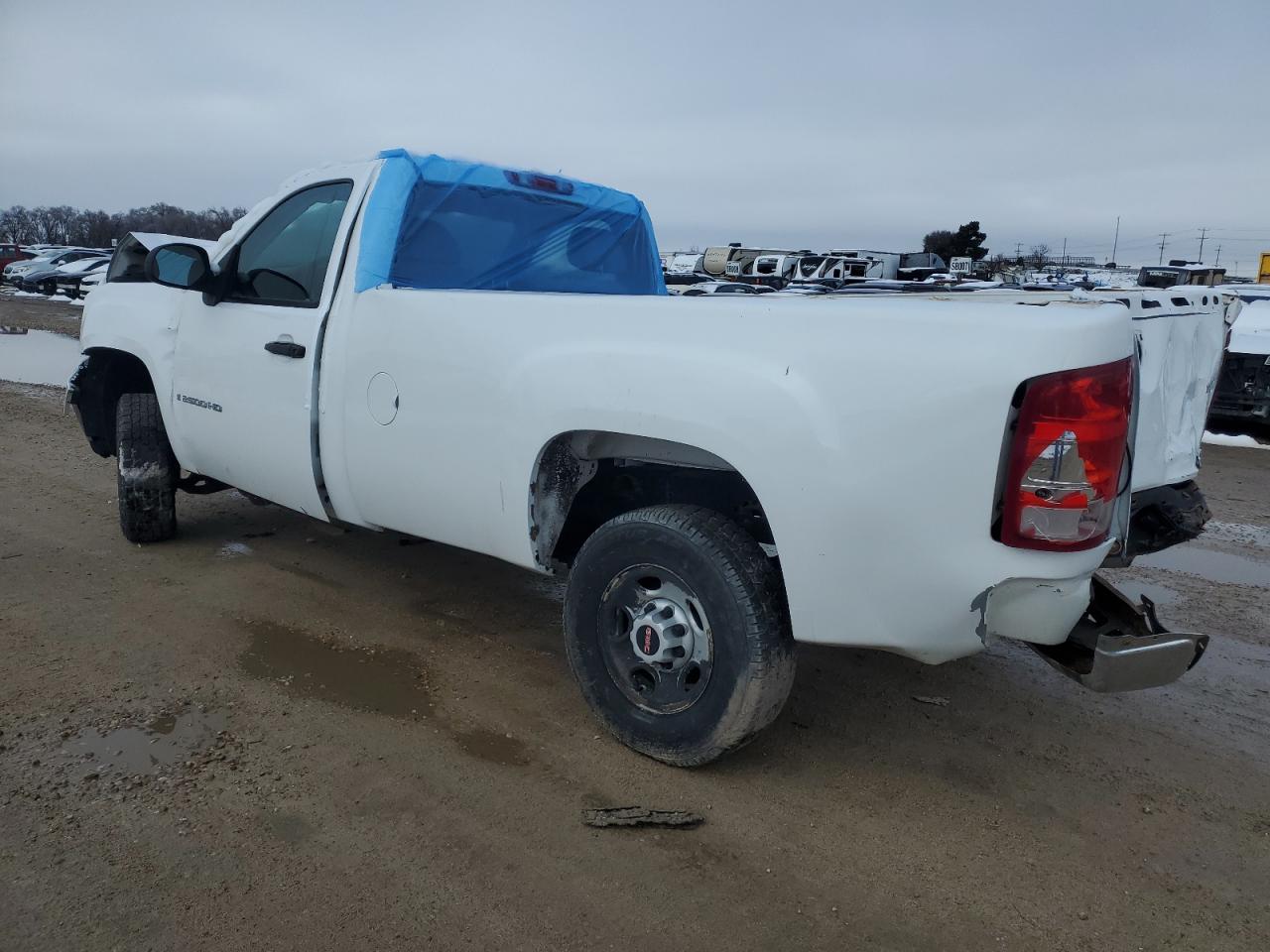 Photo 1 VIN: 1GTHC24K58E133143 - GMC SIERRA 