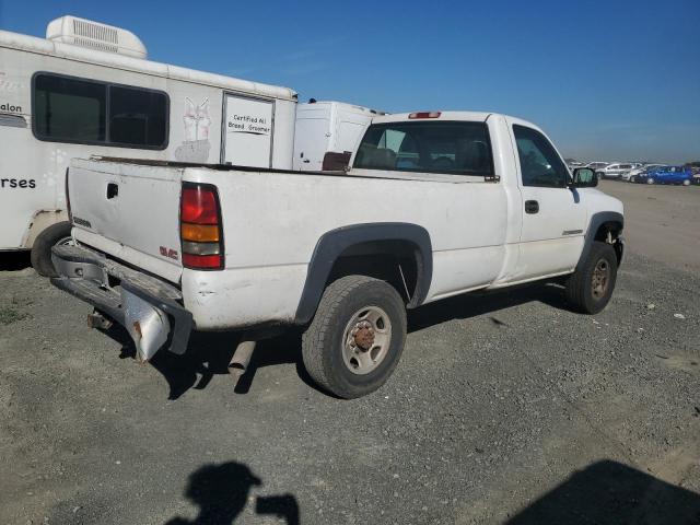 Photo 2 VIN: 1GTHC24U36E120728 - GMC SIERRA 