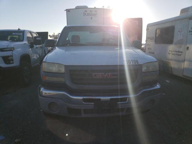 Photo 4 VIN: 1GTHC24U36E120728 - GMC SIERRA 