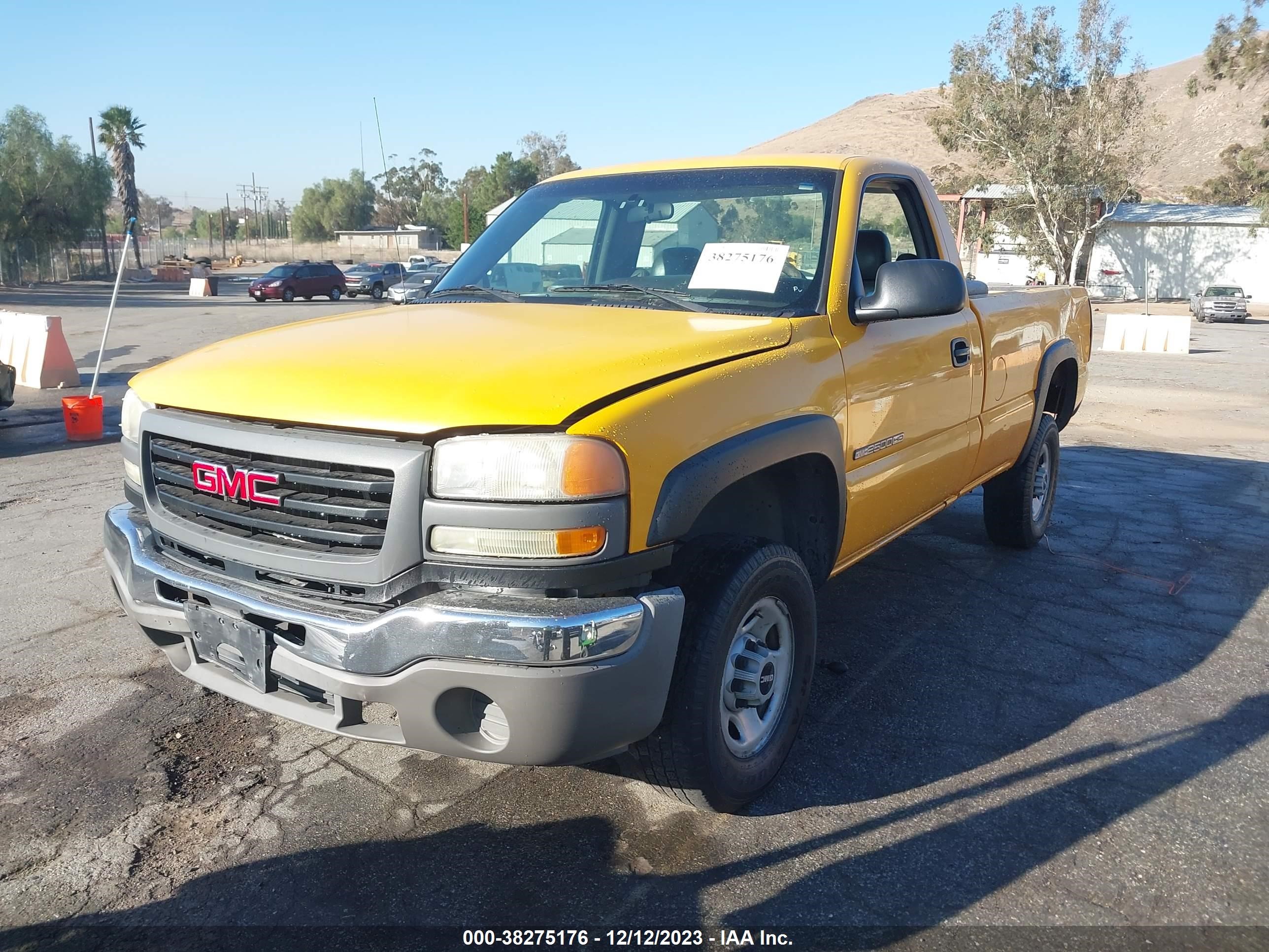 Photo 1 VIN: 1GTHC24U86E255106 - GMC SIERRA 