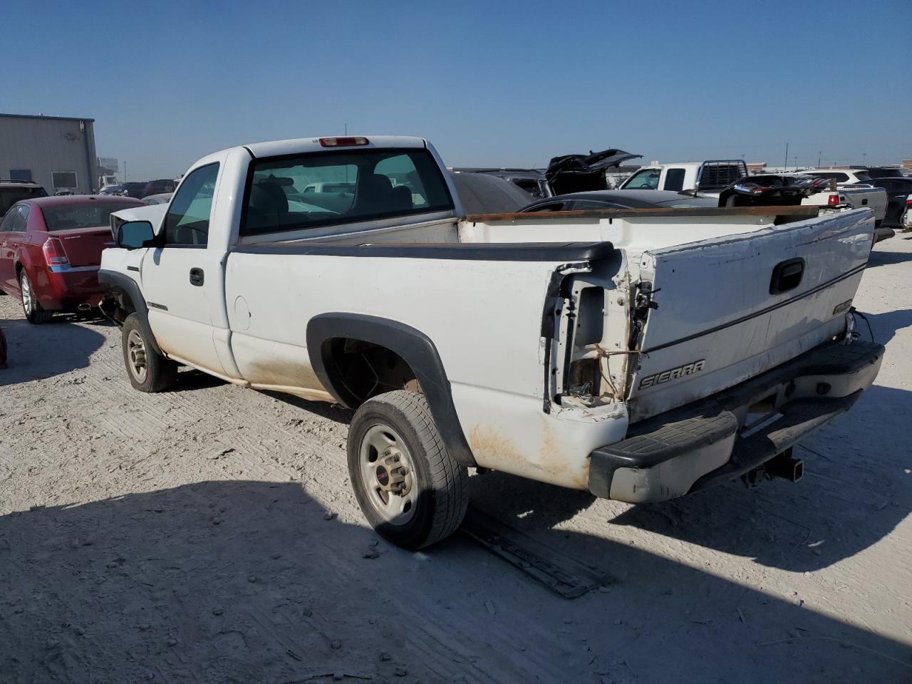 Photo 1 VIN: 1GTHC24UX5E108820 - GMC SIERRA 