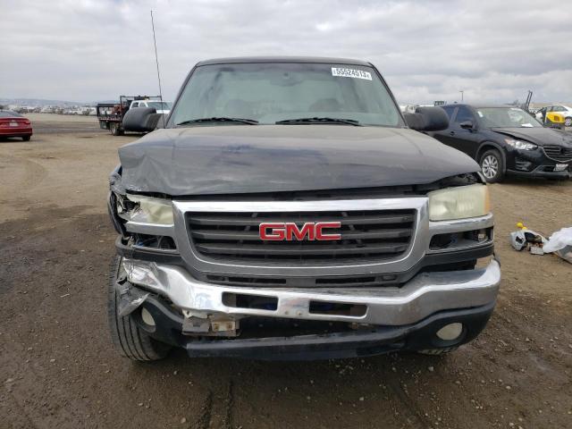 Photo 4 VIN: 1GTHC29103E236219 - GMC SIERRA 