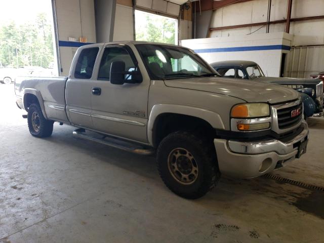 Photo 3 VIN: 1GTHC29244E251364 - GMC SIERRA C25 