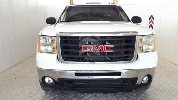 Photo 0 VIN: 1GTHC29K38E120531 - GMC SIERRA 