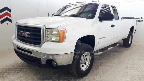 Photo 6 VIN: 1GTHC29K38E120531 - GMC SIERRA 