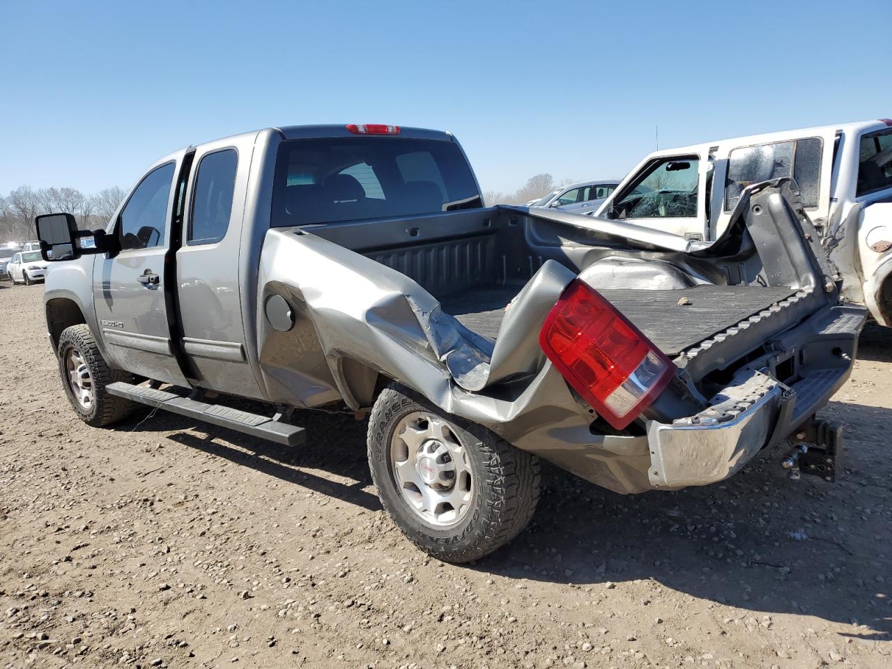 Photo 1 VIN: 1GTHC29K48E146457 - GMC SIERRA 