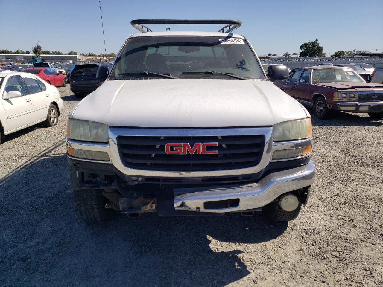 Photo 4 VIN: 1GTHC29U05E109516 - GMC SIERRA 