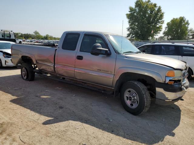 Photo 3 VIN: 1GTHC29U11E344369 - GMC SIERRA C25 