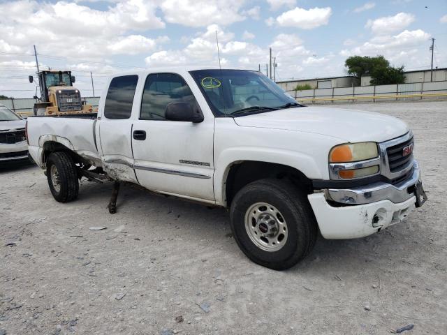 Photo 3 VIN: 1GTHC29U44E105449 - GMC SIERRA C25 