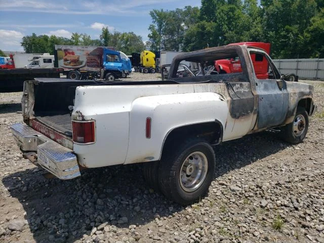 Photo 2 VIN: 1GTHC34J9DJ510295 - GMC C3500 