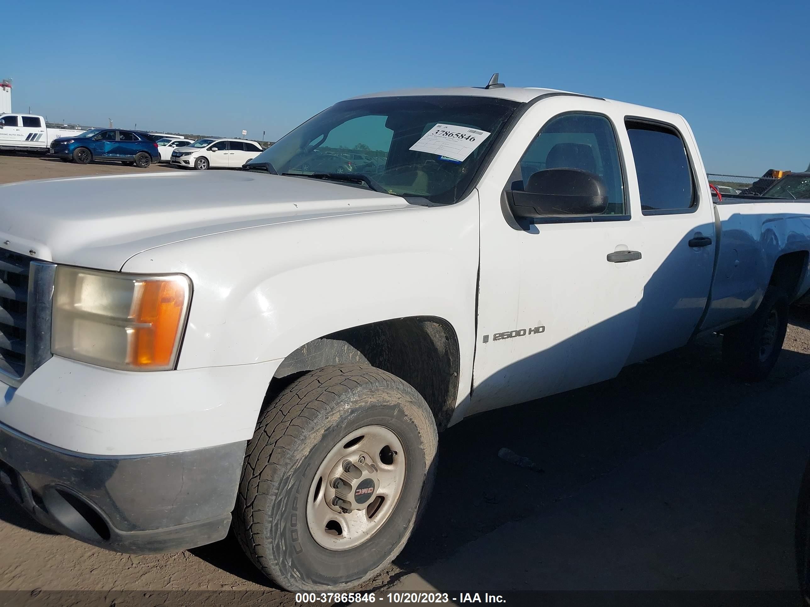 Photo 13 VIN: 1GTHC43KX9F108814 - GMC SIERRA 