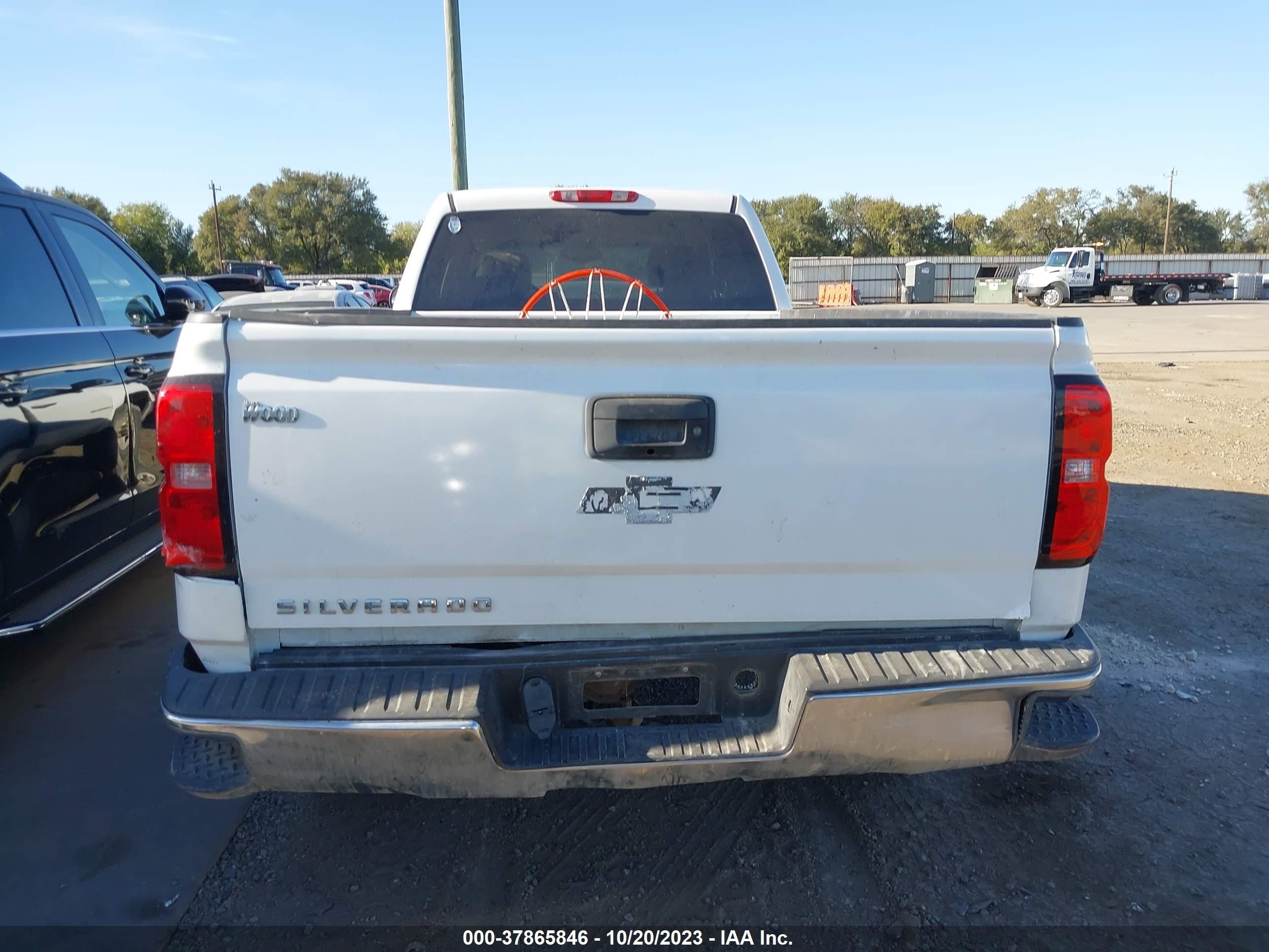 Photo 15 VIN: 1GTHC43KX9F108814 - GMC SIERRA 