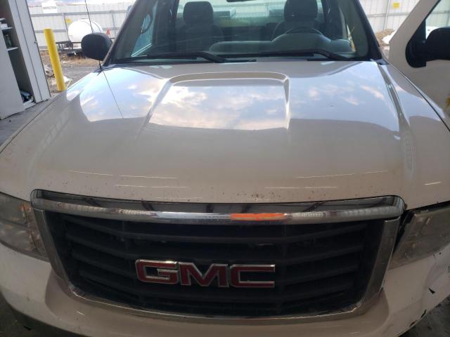 Photo 10 VIN: 1GTHC44KX9F136983 - GMC SIERRA 