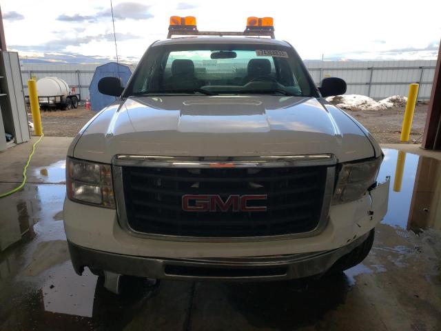 Photo 4 VIN: 1GTHC44KX9F136983 - GMC SIERRA 