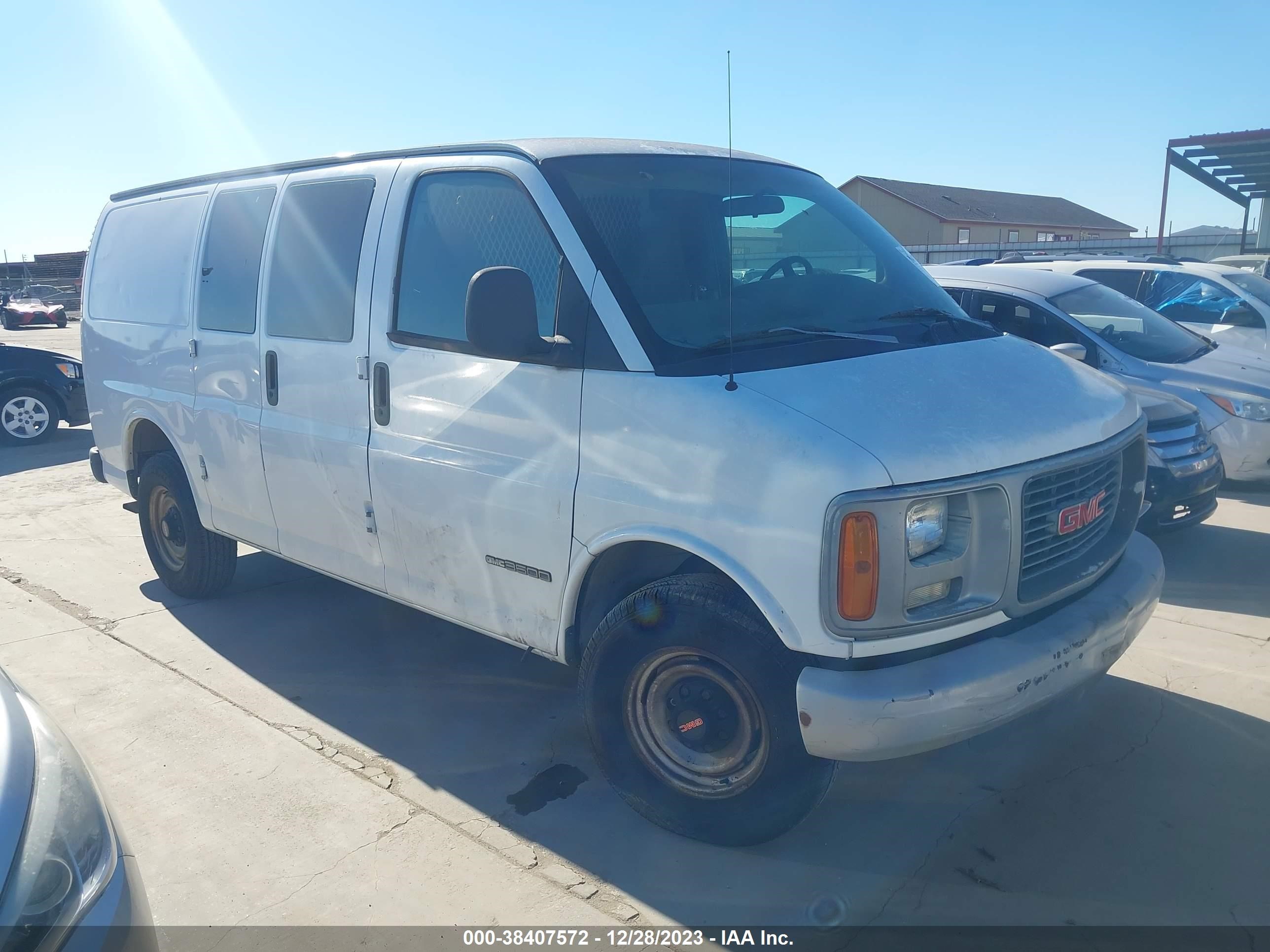 Photo 0 VIN: 1GTHG35R1V1021870 - GMC SAVANA 