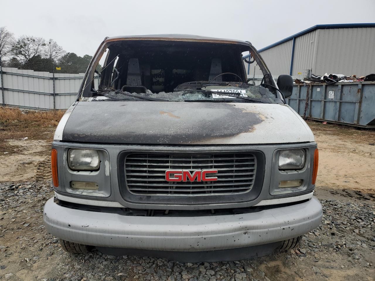 Photo 4 VIN: 1GTHG35R2V1018413 - GMC SAVANA 